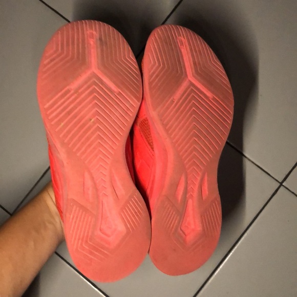 Red puma shoes size 1c - Picture 4 of 4